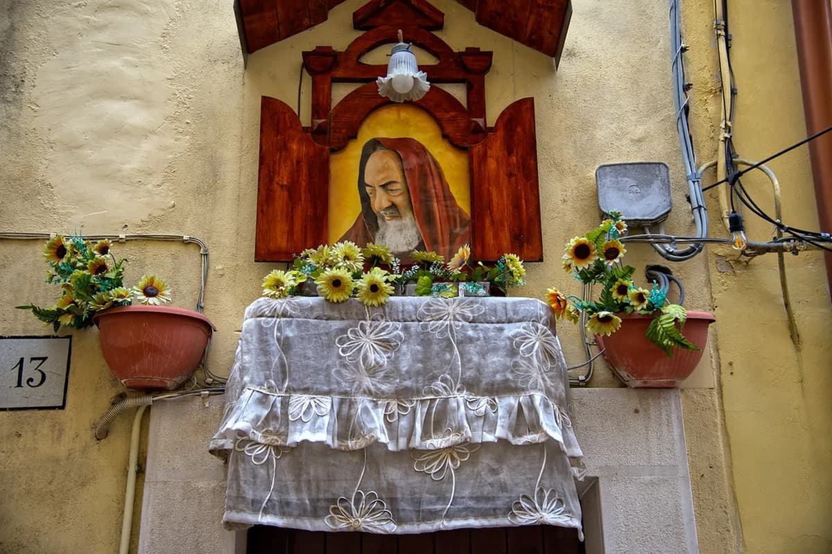 Festa di San Nicola Bari Guide: 6 Essential Planning Tips