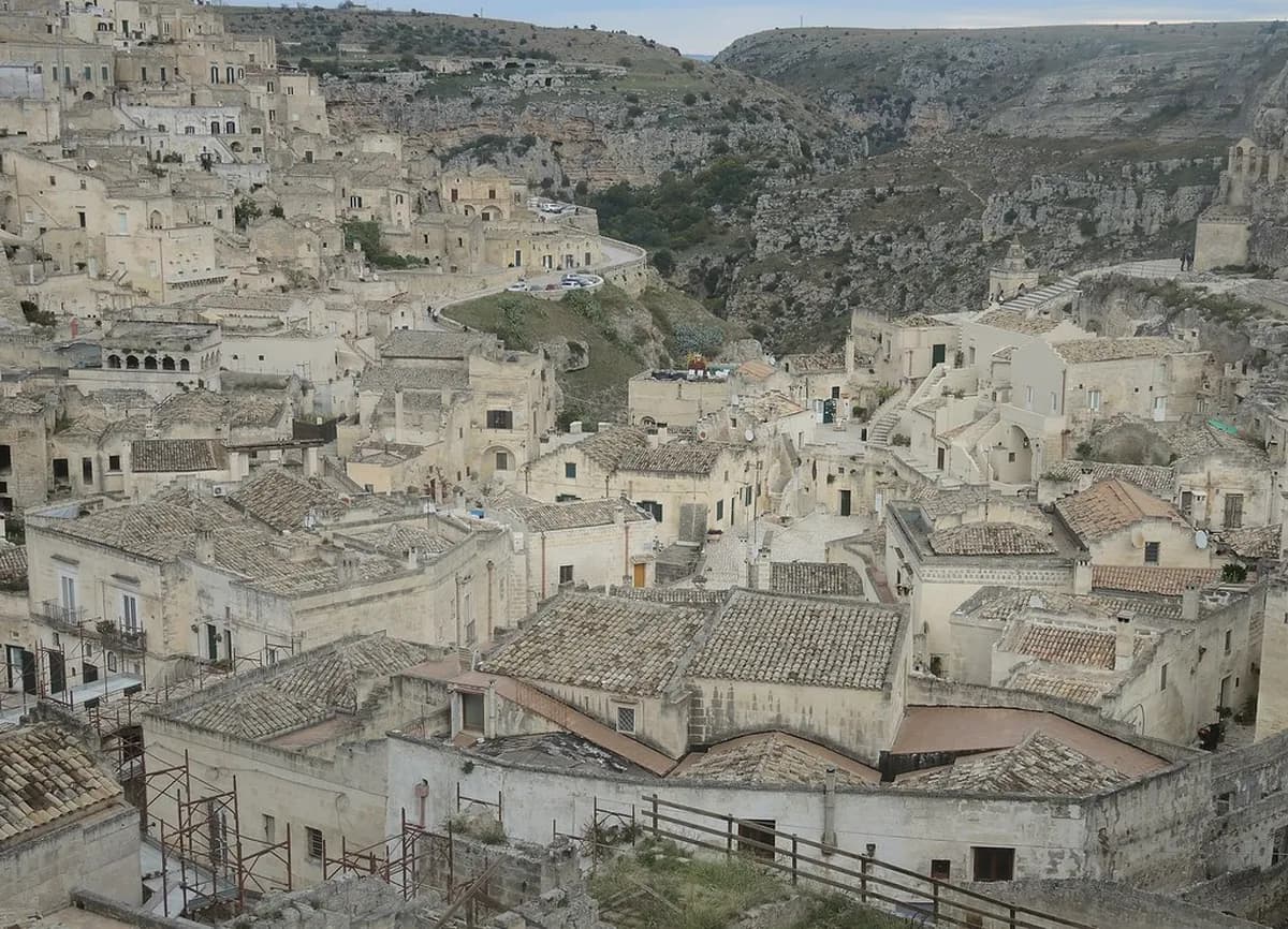Is Matera Safe for Tourists in 2026? Sassi Tips & Night Safety