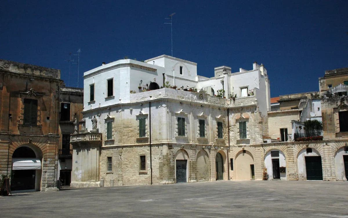 9 Best Lecce Street Foods to Try (Including the Iconic Rustico) (2025)